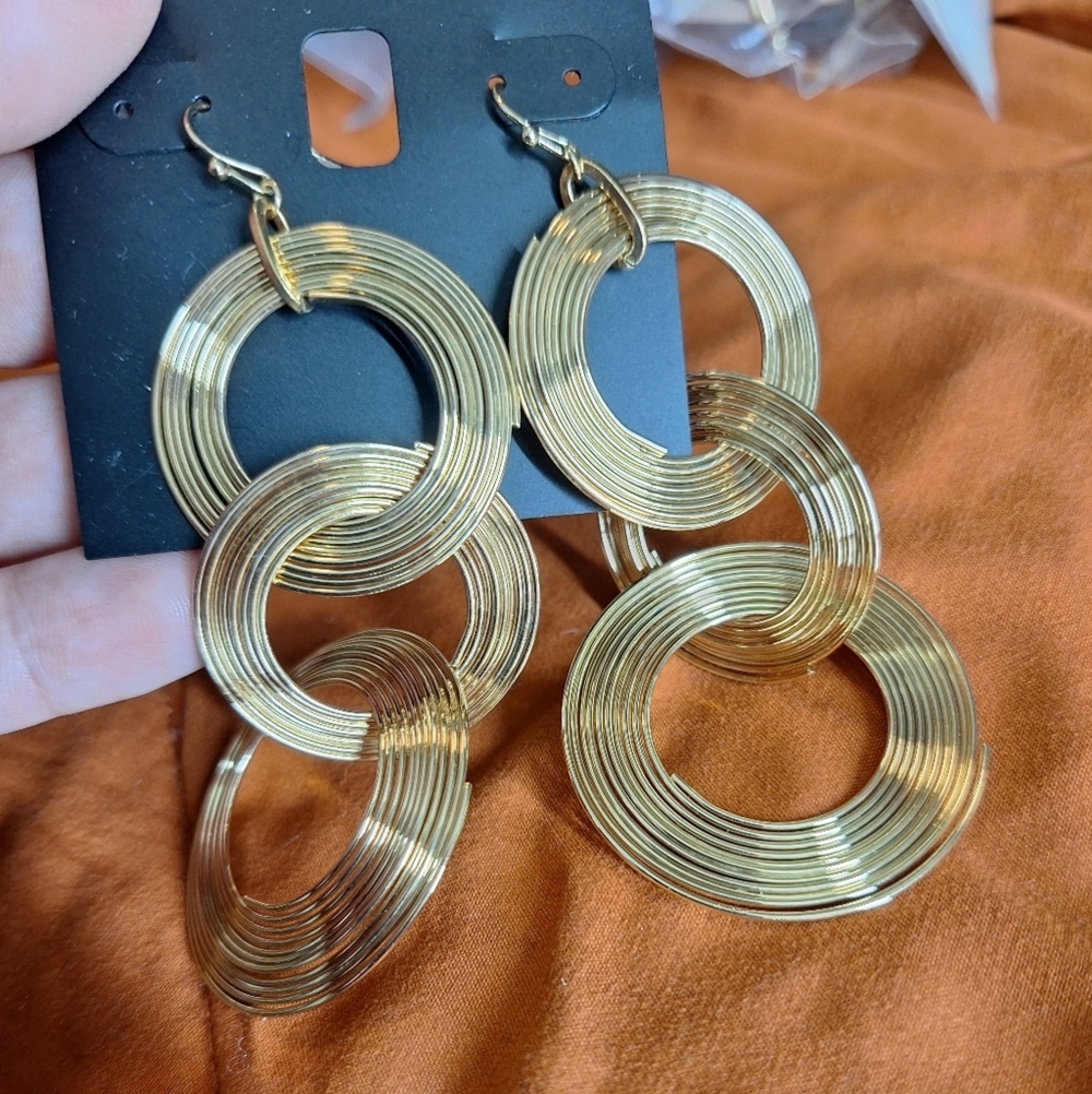 INC ROUND DANGLING EARRINGS - Picture 4 of 4